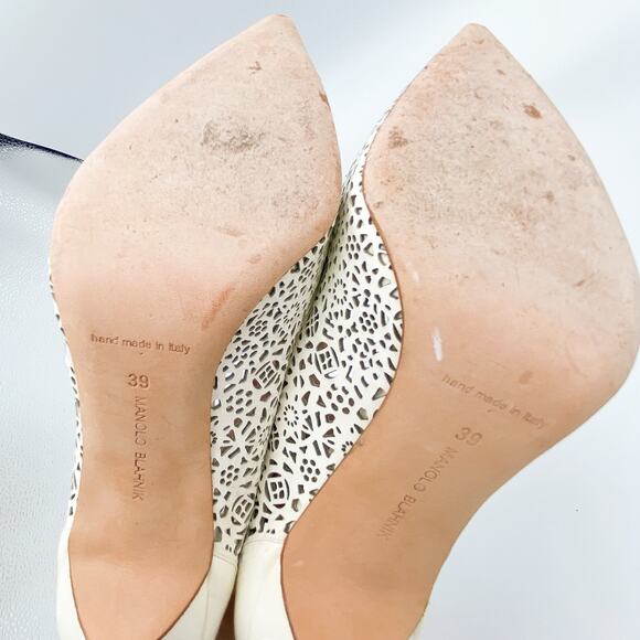 Manolo Blahnik BB White Laser-Cut Leather Pointed Toe Pump Heels - Picture 10 of 11